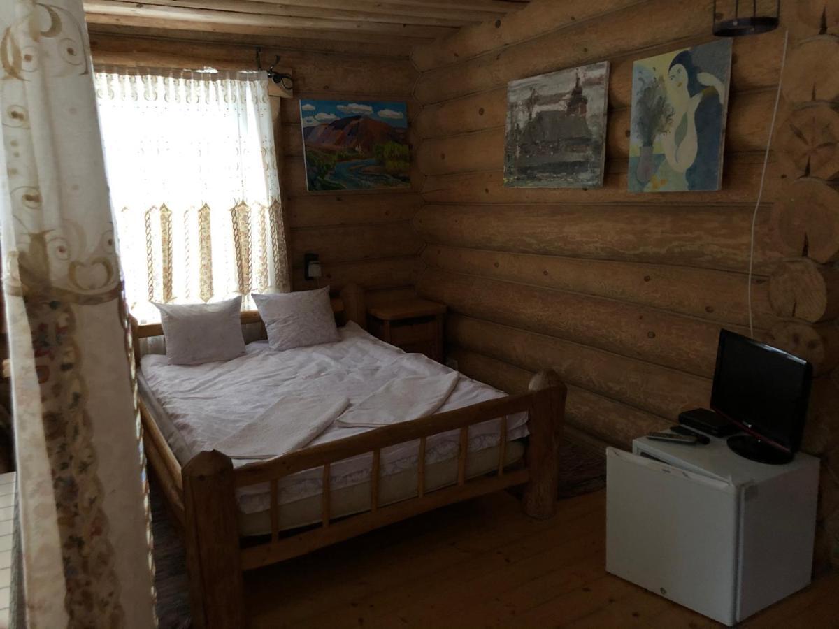 Будинок Художника Шипіт Pilipets ภายนอก รูปภาพ