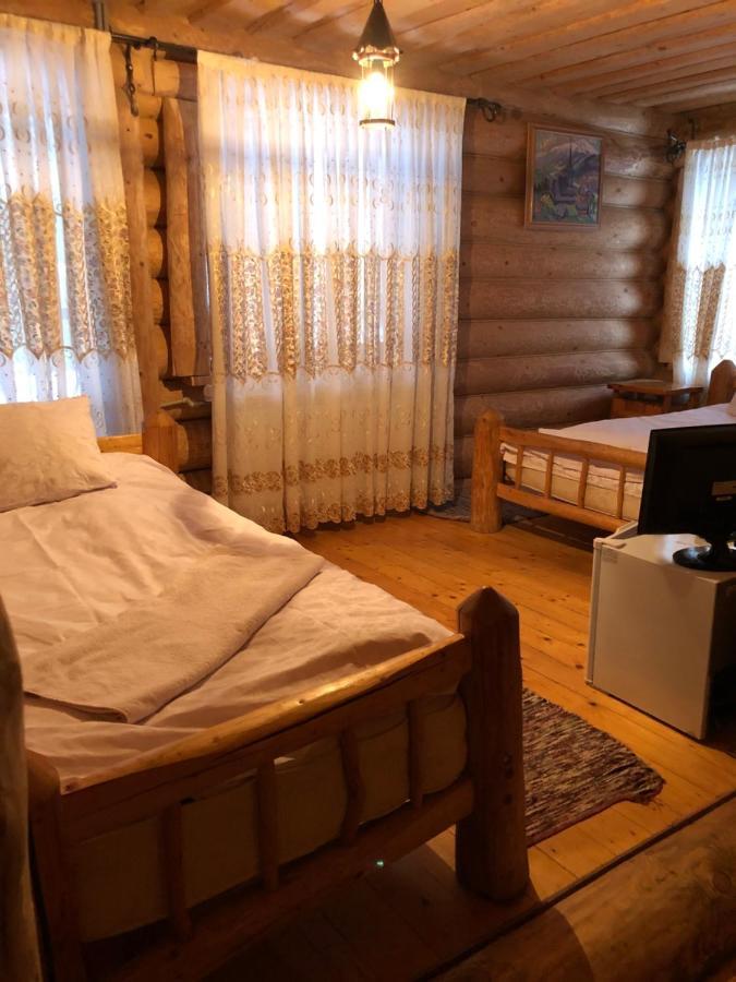 Будинок Художника Шипіт Pilipets ภายนอก รูปภาพ